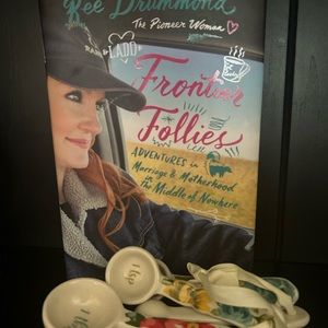 Pioneer woman frontier follies book and measuring spoons